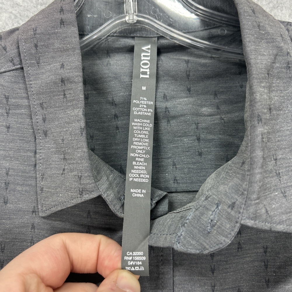 Vuori Shirt Mens Medium Charcoal Arrows Bridge Short Sleeve Button Stretch NEW - Picture 4 of 7